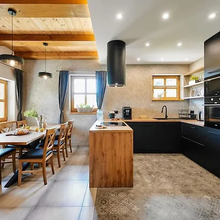 Makolandia - Dom W Jalowcach